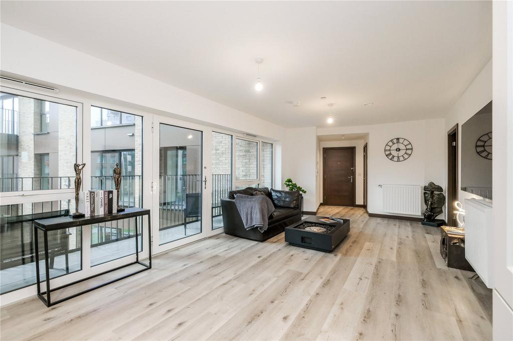 Reception/Kitchen