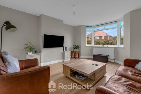 2 bedroom semi-detached house for sale, Aintree Avenue, Doncaster DN4