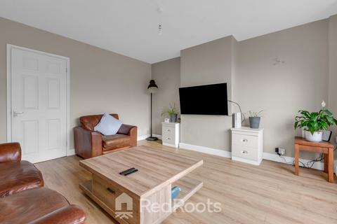 2 bedroom semi-detached house for sale, Aintree Avenue, Doncaster DN4