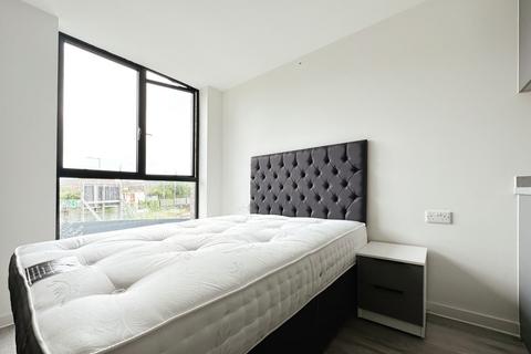Studio to rent, Bevington Bush, Liverpool, L3