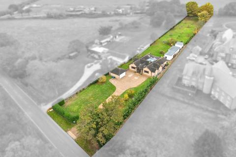 4 bedroom detached bungalow for sale, East Hanningfield Road, Chelmsford CM2