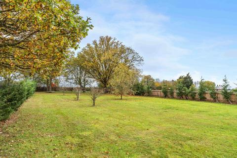 4 bedroom detached bungalow for sale, East Hanningfield Road, Chelmsford CM2