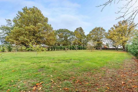 4 bedroom detached bungalow for sale, East Hanningfield Road, Chelmsford CM2