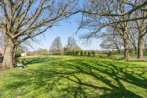 undefined, East Hanningfield Road, Chelmsford CM2