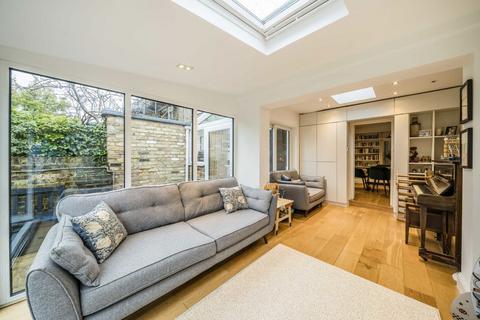 2 bedroom flat for sale, Plympton Road, London NW6