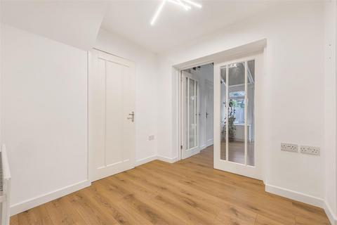 undefined, Vine Road, Stoke Poges, Slough