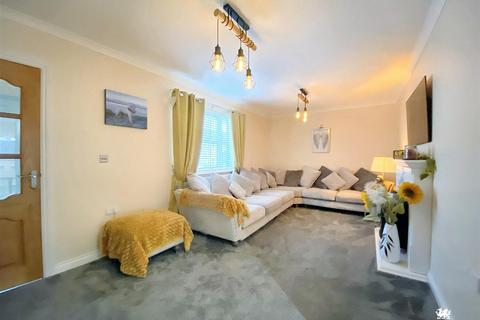 3 bedroom terraced house for sale, Johnston