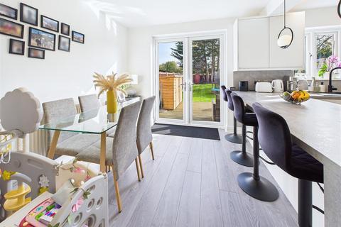 3 bedroom semi-detached house for sale, Rainsford Lane, Chelmsford