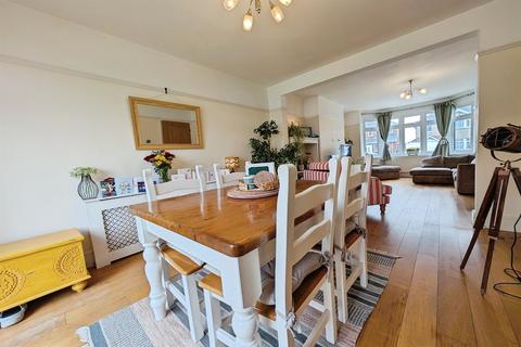 undefined, Southampton SO15
