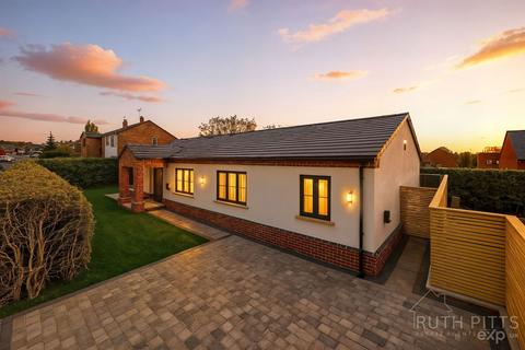 4 bedroom detached bungalow for sale, Beacon View, Pontefract WF9