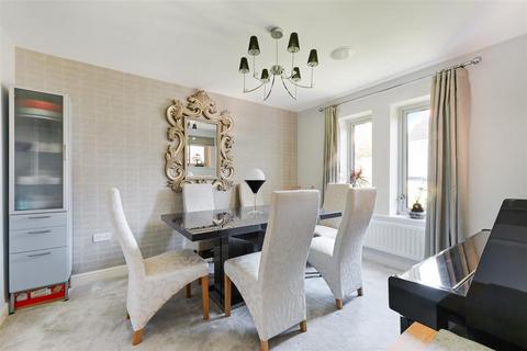 undefined, Glanville Way, Epsom