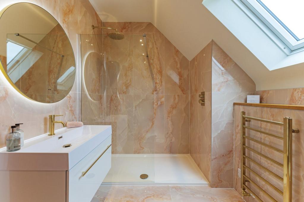 Floor 2 Bathroom