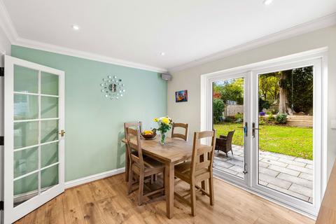 4 bedroom detached house for sale, Lincolns Mead, Lingfield RH7