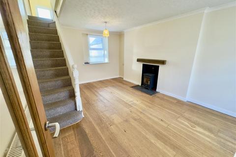 2 bedroom terraced house to rent, Madryn Terrace, Chwilog