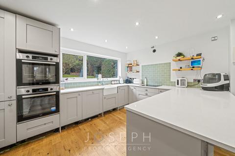 4 bedroom detached house for sale, Badgers Bank, Ipswich, IP2