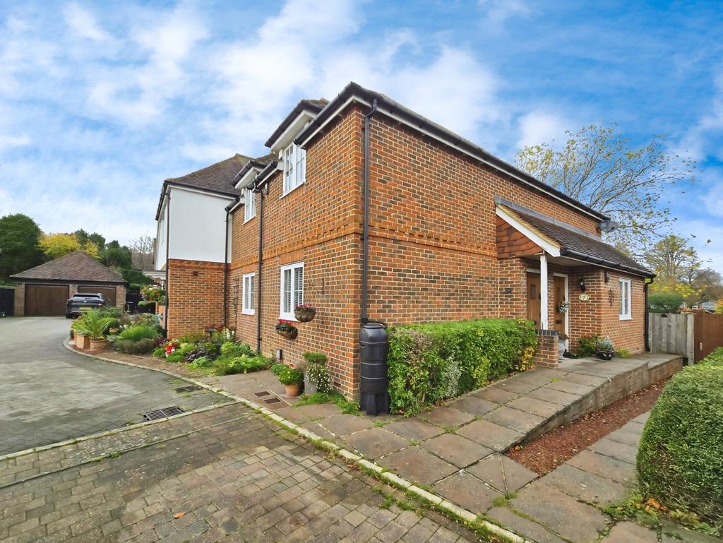 Ewe Move Estate Agents Basingstoke - Garrett Court