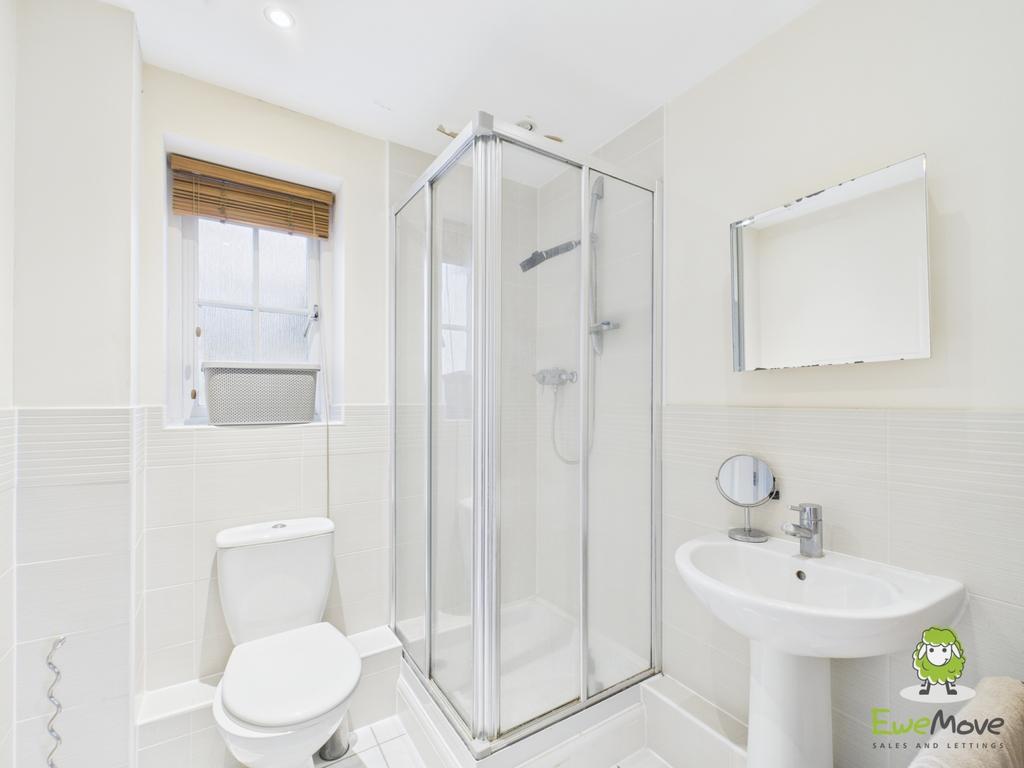 Ewe Move Estate Agents Basingstoke - Garrett Court