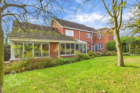 5 bedroom detached house for sale, Lingwood Road, Blofield, Norwich