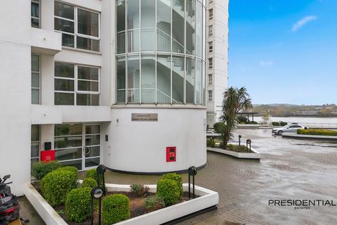 2 bedroom apartment for sale, Silvertown E16