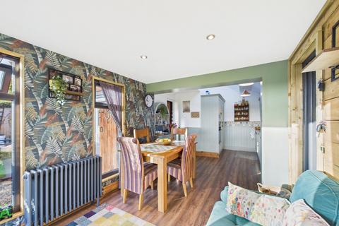 2 bedroom detached house for sale, Church Lane, Watton, YO25 9AQ