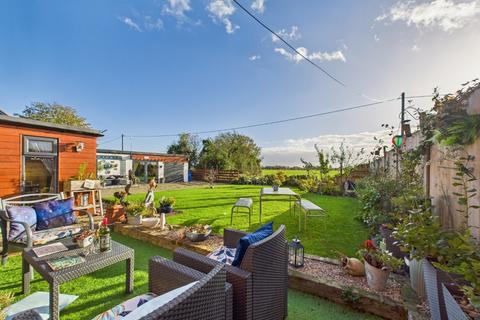2 bedroom detached house for sale, Church Lane, Watton, YO25 9AQ