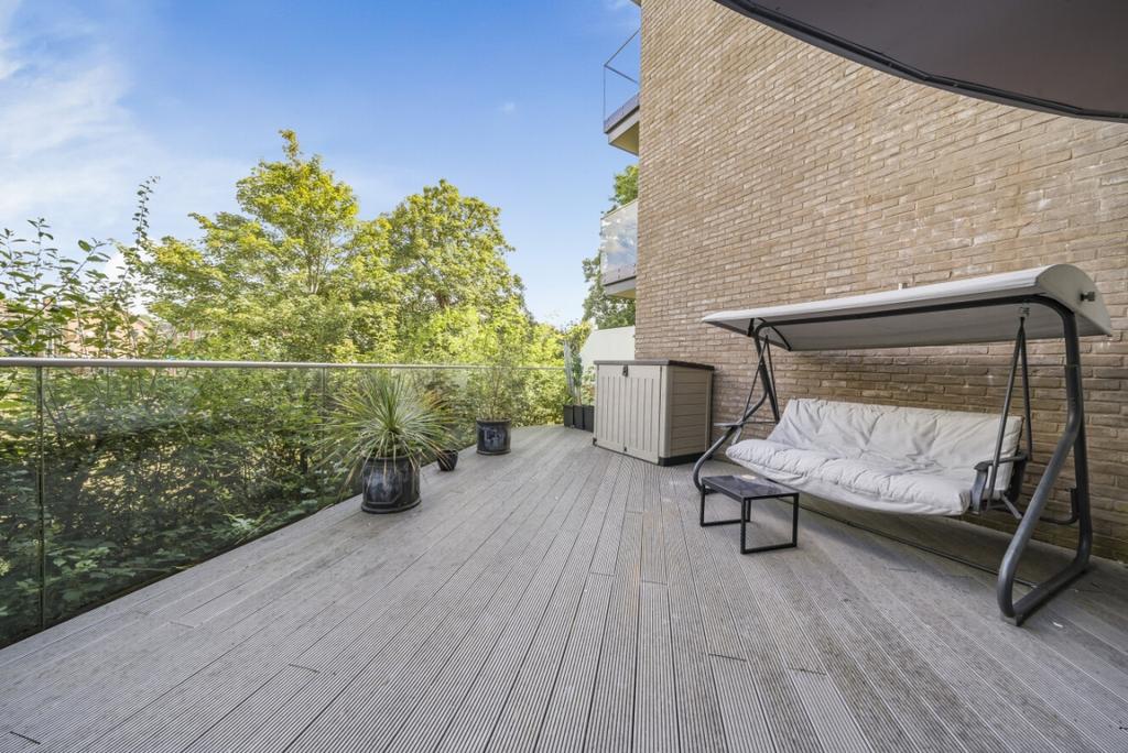 1168048 (9)