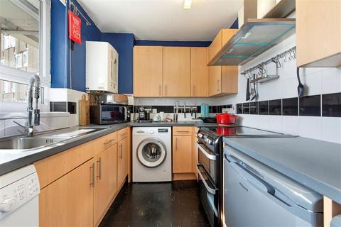 1 bedroom flat for sale, Diss Street, London E2
