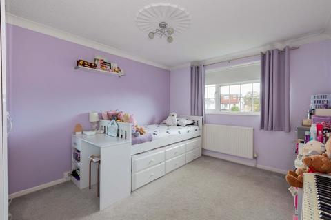 23 Springate Field, Slough, SL3 7DH