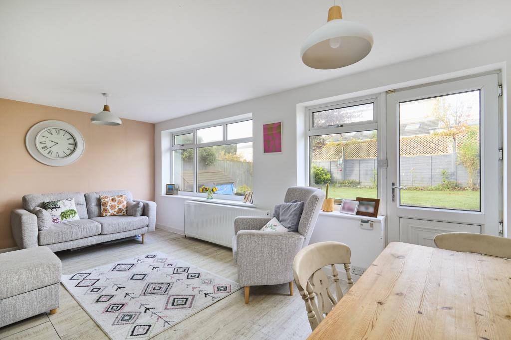 Living/Dining Area