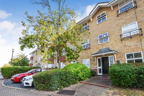 undefined, Wayletts, Leigh-On-Sea
