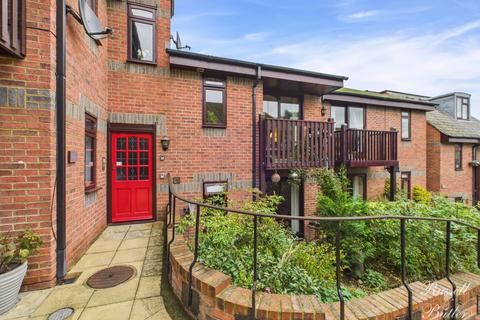 undefined, Paynes Court, High Street, Buckingham, Buckinghamshire, MK18