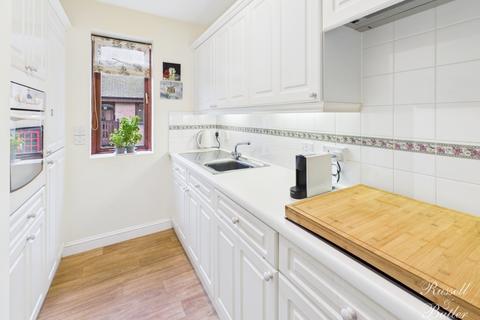 undefined, Paynes Court, High Street, Buckingham, Buckinghamshire, MK18
