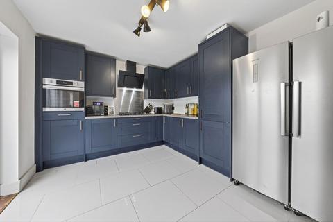 3 bedroom end of terrace house for sale, Almond Road, Kettering NN16