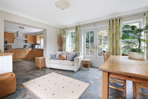 5 bedroom detached house for sale, Quarry Gardens, Leatherhead, Surrey, KT22