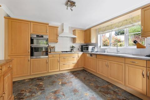 5 bedroom detached house for sale, Quarry Gardens, Leatherhead, Surrey, KT22