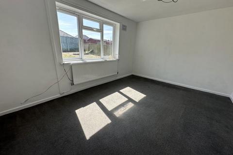 3 bedroom terraced house to rent, GLOSTERS PARADE, NEW INN, NP4 0NF