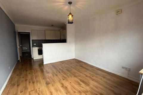 1 bedroom ground floor flat for sale, High Street, Sheerness ME12