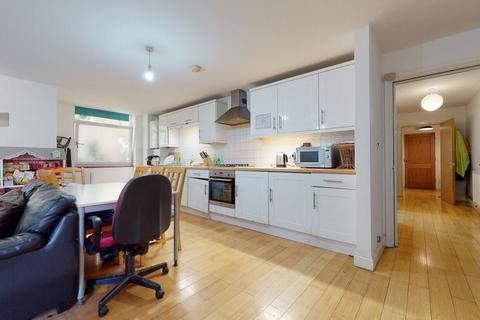 2 bedroom flat to rent, Laugan Walk, London, SE17