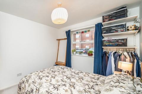 undefined, Massingberd Way, London SW17