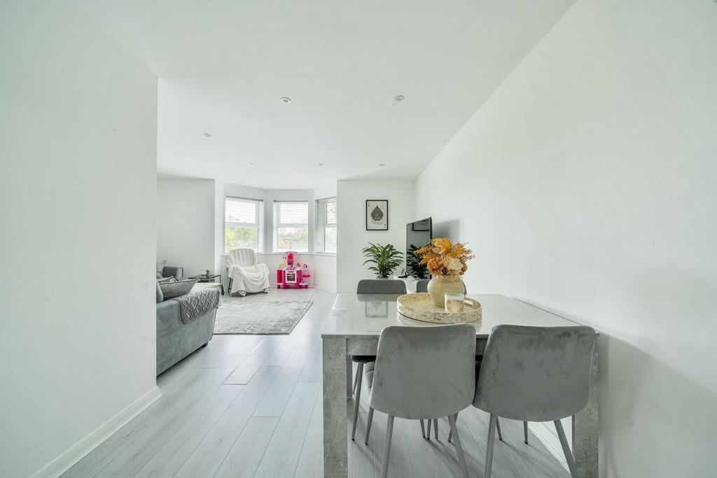 Sitting/Dining Room