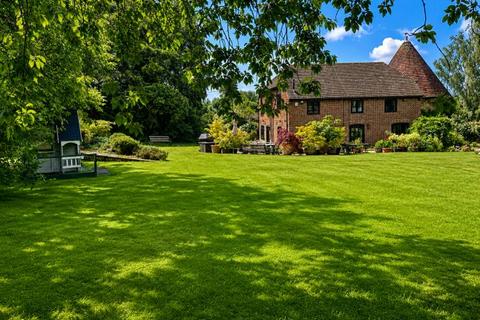 4 bedroom detached house for sale, Wateringbury Road, West Malling ME19