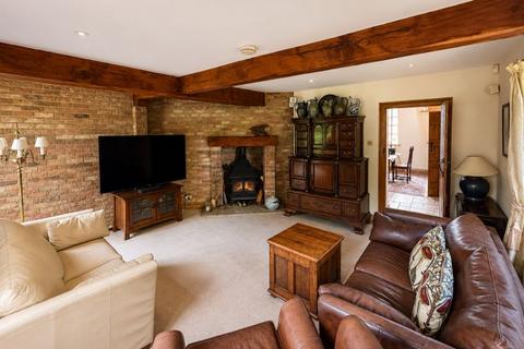 4 bedroom detached house for sale, Wateringbury Road, West Malling ME19