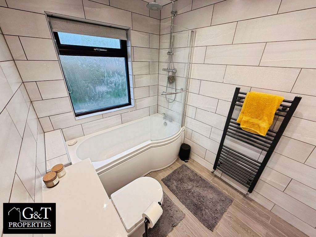 Family bathroom