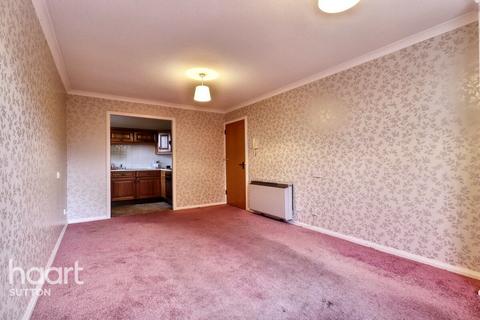 undefined, Holmwood Gardens, Wallington