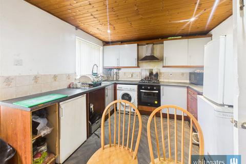 undefined, Eversley Drive, Bradford, West Yorkshire, BD4