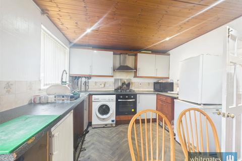 undefined, Eversley Drive, Bradford, West Yorkshire, BD4