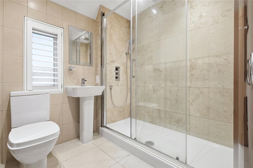 Family Shower Room