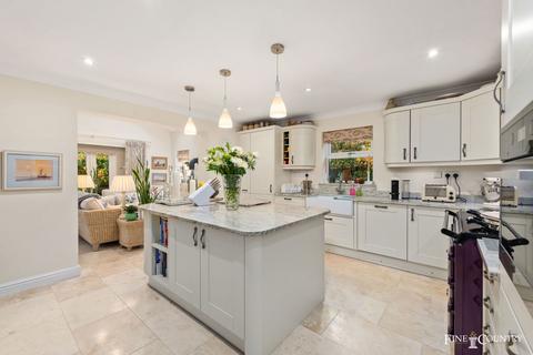 4 bedroom detached bungalow for sale, Spalding