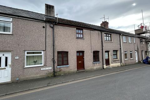 2 bedroom terraced house to rent, Maendu Street, Brecon, LD3