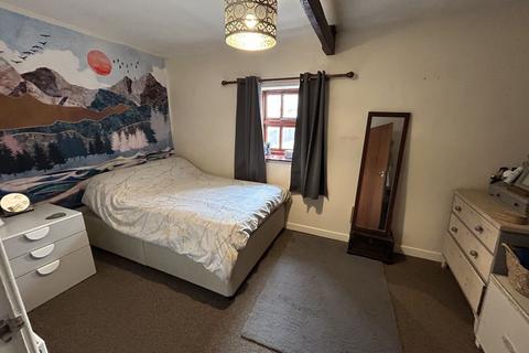 2 bedroom terraced house to rent, Maendu Street, Brecon, LD3